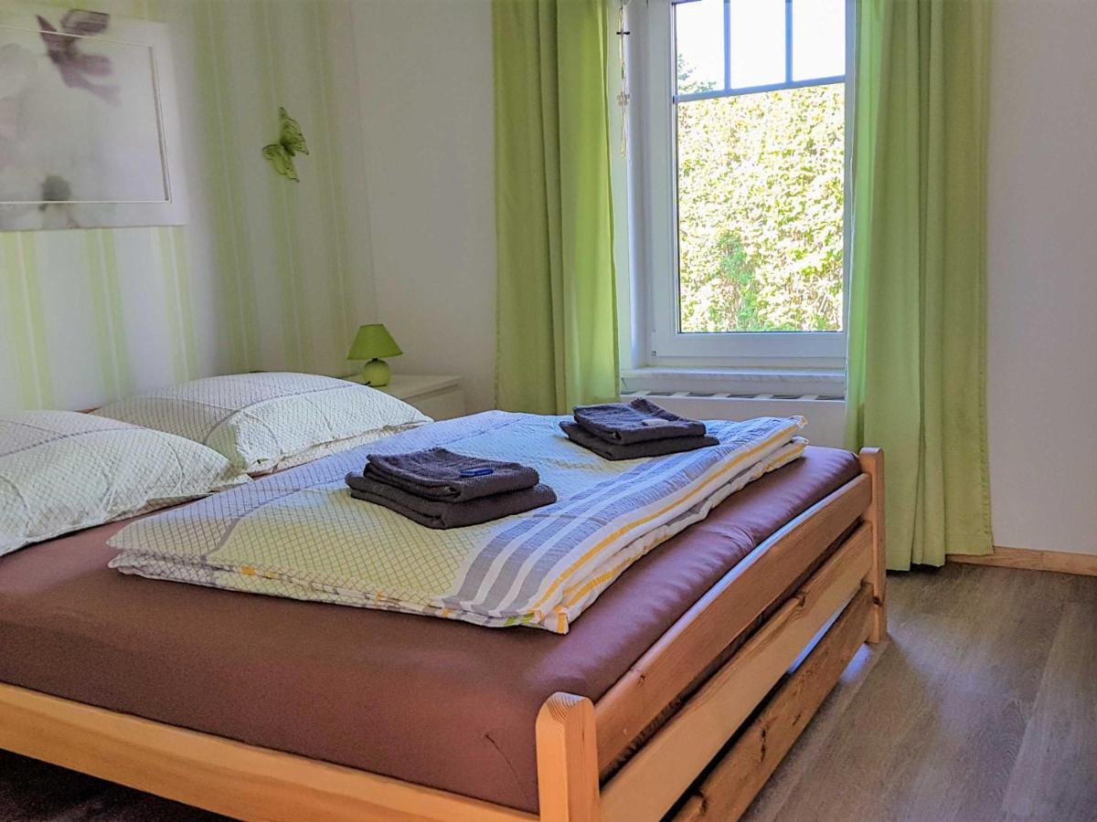 Ferienwohnung Im Roten Haus Stahlbrode Exterior photo